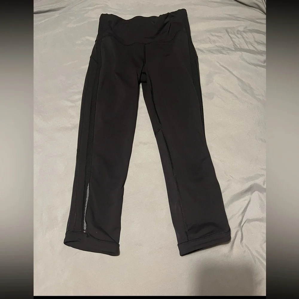 Lululemon Hit It 21' Crop